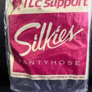 Silkies TLC Medium hosiery 25/$75